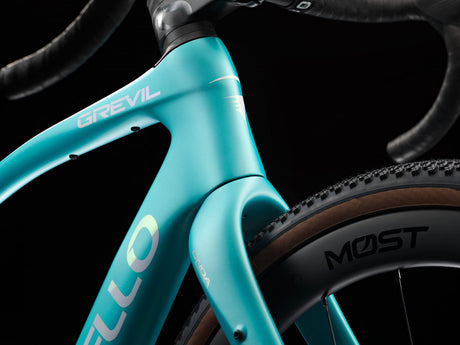 Pinarello Grevil F7 Shimano GRX 825 Di2 | Strictly Bicycles